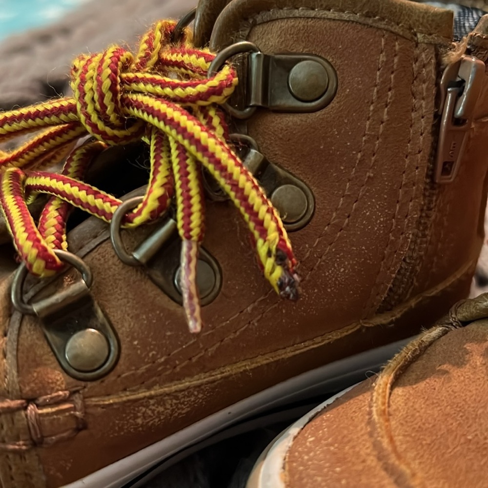 Cat & Jack Toddler Lace Up Boots Size 8 - Picture 8 of 11